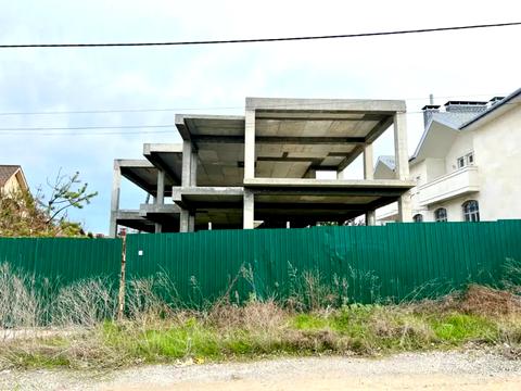 дом по адресу с. Новоалександровка, Крайня