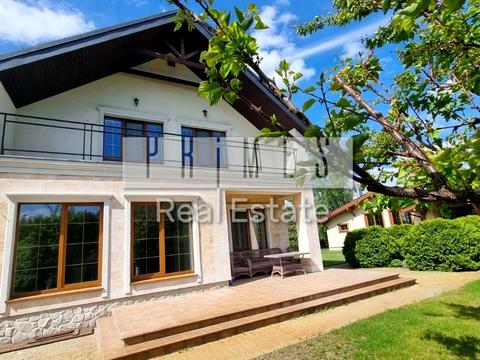 будинок за адресою Кар'єрна вул.