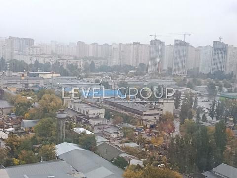 квартира за адресою Причальна вул., 10