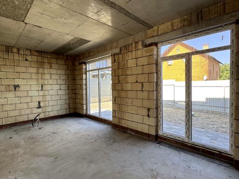 будинок за адресою Віктора Макогона вул.