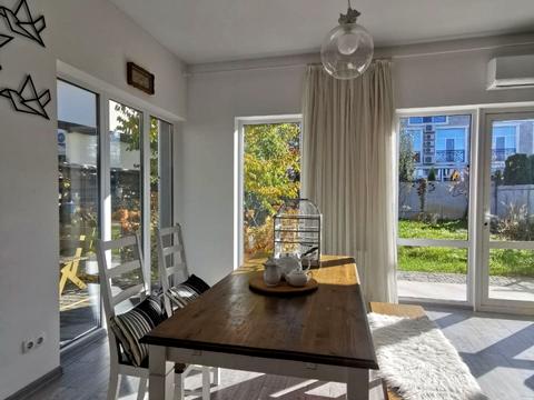 будинок за адресою Соборна вул. ()