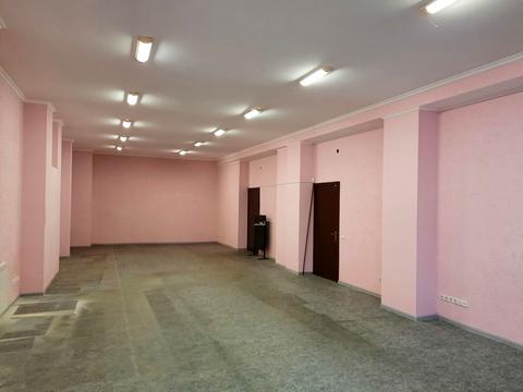 комерційна за адресою Якова Гніздовського вул. (Магнітогорська), 1