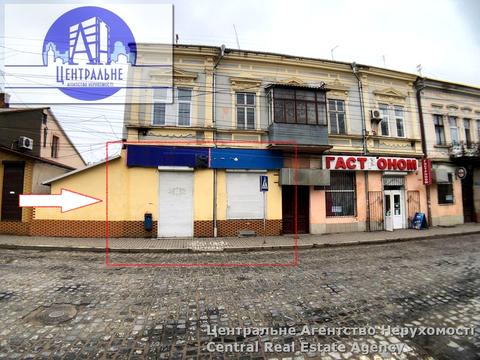 комерційна за адресою Сагайдачного, 25