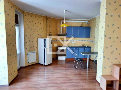 квартира за адресою Раїси Окіпної вул., 4