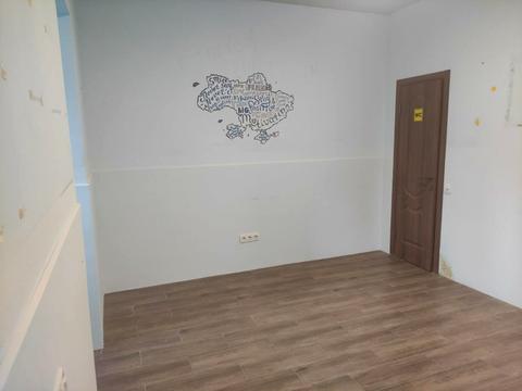 комерційна за адресою Мечникова вул., 106-А