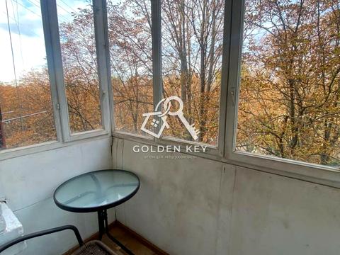 квартира за адресою Революційна, 10