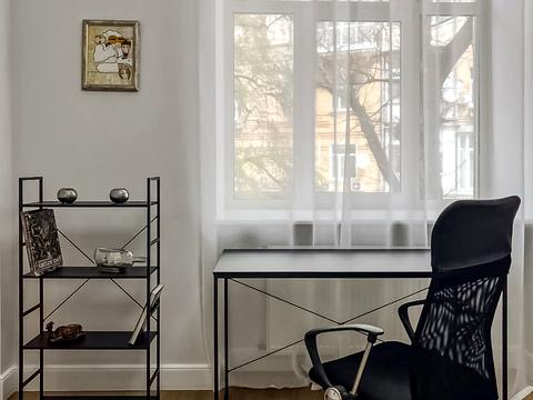квартира за адресою Богдана Ступки вул. (Станіславського), 3