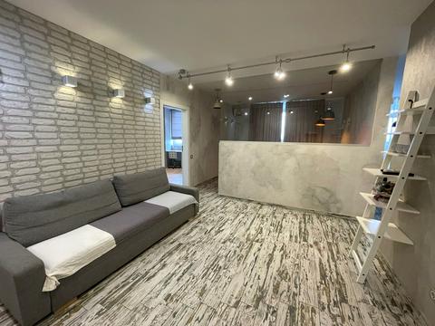 квартира за адресою Авіаконструктора Ігоря Сікорського вул. (Танкова), 1