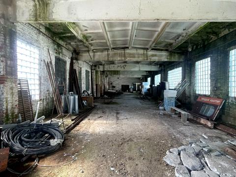 комерційна за адресою Симона Петлюри вул., 8