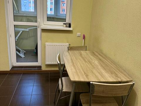квартира за адресою Сім'ї Кульженків вул. (Петра Дегтяренка), 33