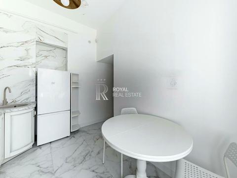 комерційна за адресою Круглоуніверситетська вул., 22