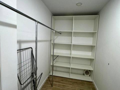 квартира за адресою Олега Мудрака вул. (Генерала Наумова), 1-Б