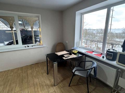 будинок за адресою Центральна вул., 9