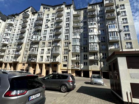квартира за адресою Івасюка, 7