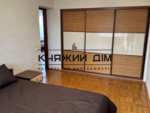 квартира за адресою Повітряних Сил просп. (Повітрофлотський), 36