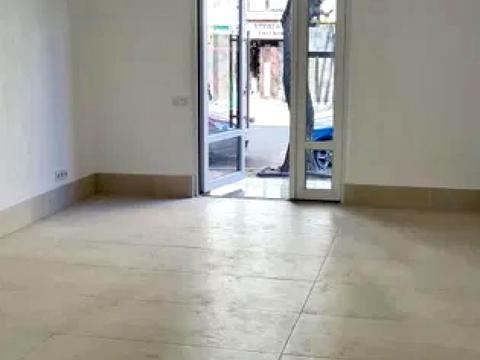 комерційна за адресою Матейки, 28