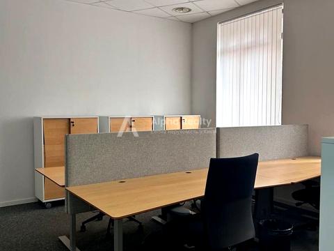 комерційна за адресою Михайлівська вул., 7