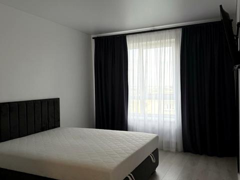 квартира за адресою Домбровського вул., 75