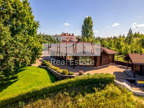 будинок за адресою Ягідна вул.