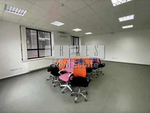 комерційна за адресою Красилівська вул., 7