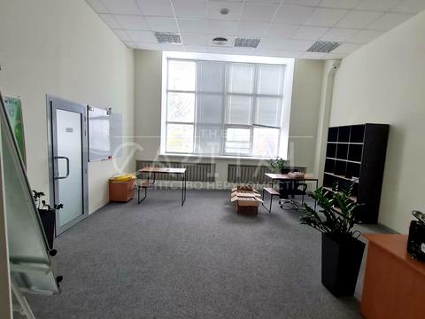 коммерческая по адресу Дениса Монастирського ул. (Василя Сурікова), 3А