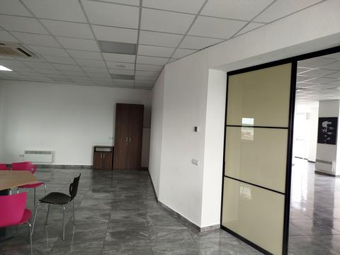 комерційна за адресою Чорновола вул., 29