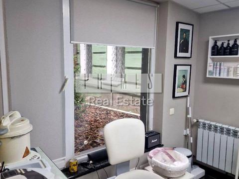 комерційна за адресою Київ, Богдана Хмельницького вул., 9б-в