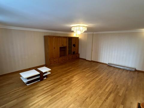 квартира по адресу Владимира Ивасюка просп. (Героїв Сталінграду), 14