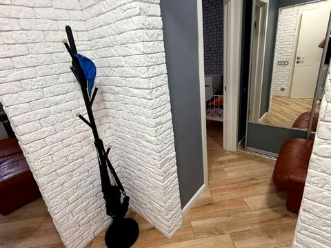 квартира по адресу Академика Глушкова просп., 9-Є
