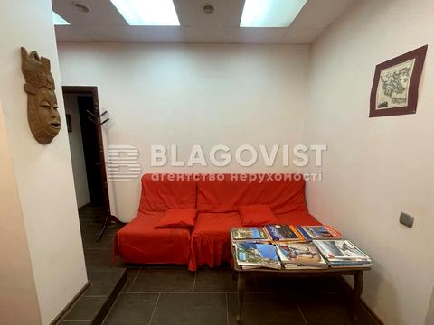 комерційна за адресою Євгена Чикаленка вул. (Пушкінська), 32-Б