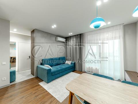 квартира за адресою Салютна вул., 2
