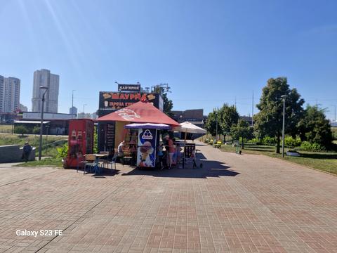 коммерческая по адресу Драгоманова ул., 31