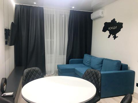 квартира за адресою Дніпровська набережна вул., 20-А
