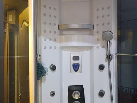 квартира за адресою Старомостова пл. (Миколи Островського), 2