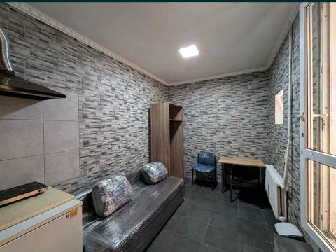 комерційна за адресою Семінарська вул., 15б