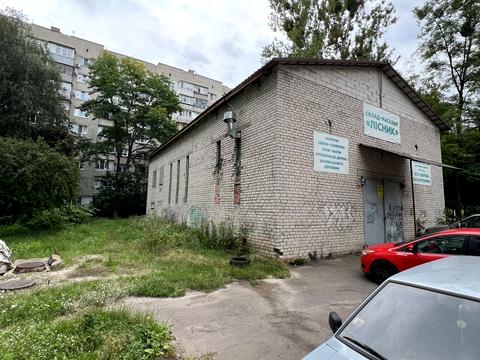 комерційна за адресою Героїв Десантників вул., 15