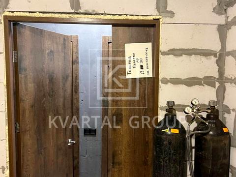 комерційна за адресою Прорізна вул., 7
