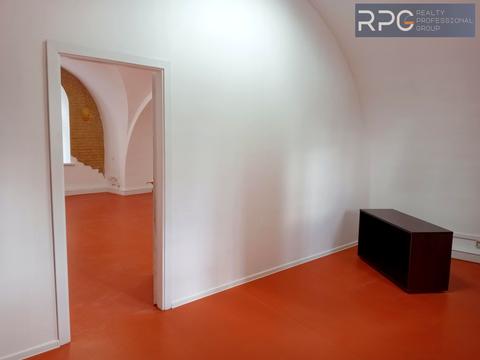 комерційна за адресою Рибальська вул., 22