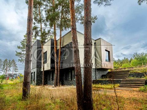 будинок за адресою Набережна вул., 19