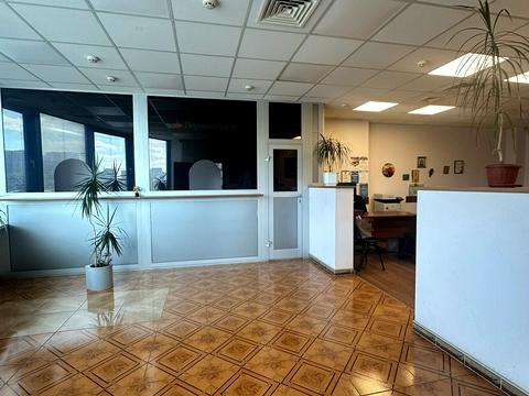 коммерческая по адресу Миколы Бажана просп., 14-А