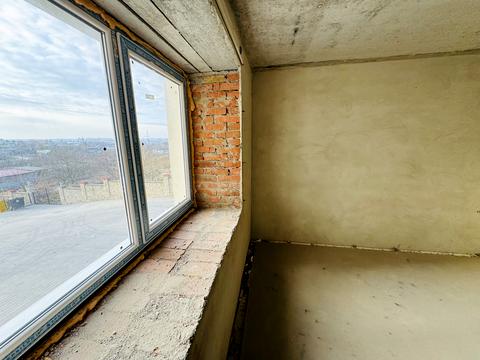 квартира за адресою Довженка вул., 32