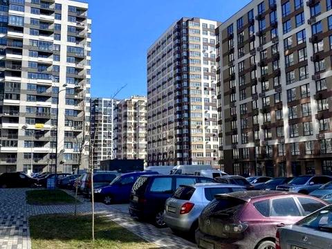 квартира за адресою Олександра Олеся вул., 4