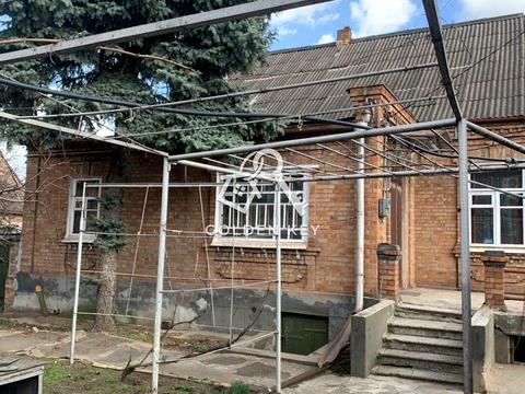 будинок за адресою Українська вул.