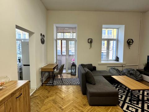 квартира за адресою Костянтинівська вул., 19