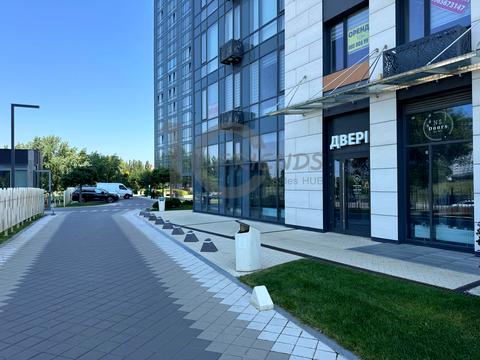 комерційна за адресою Академіка Заболотного вул., 1-А