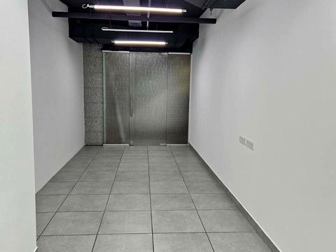 комерційна за адресою Дмитра Яворницького просп. (Карла Маркса), 72-Б