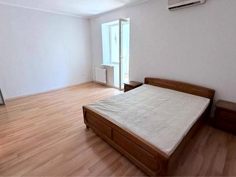 квартира за адресою Євгена Чикаленка вул., 59в/1