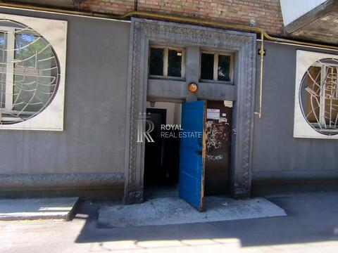 комерційна за адресою Валерія Лобановського просп. (Червонозоряний), 41