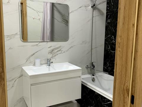 квартира за адресою Літературна вул., 10 б