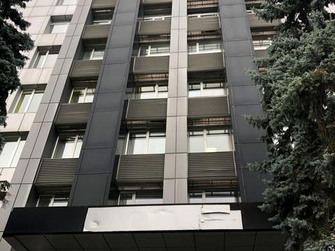 комерційна за адресою Болсуновська вул. (Сергія Струтинського), 8